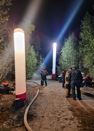 Световая установка "Свеча"